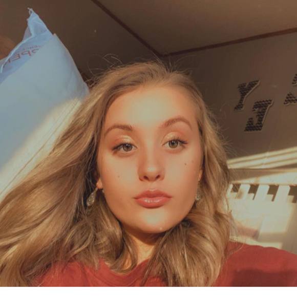 Meet your Posher, Jacey - Picture 1 of 1